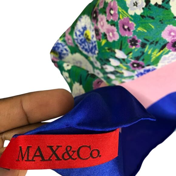 Max&Co. Scarf Womens 29"x31" Green Blue Floral Silk‎ Square Multifunction Shawl - Picture 7 of 11